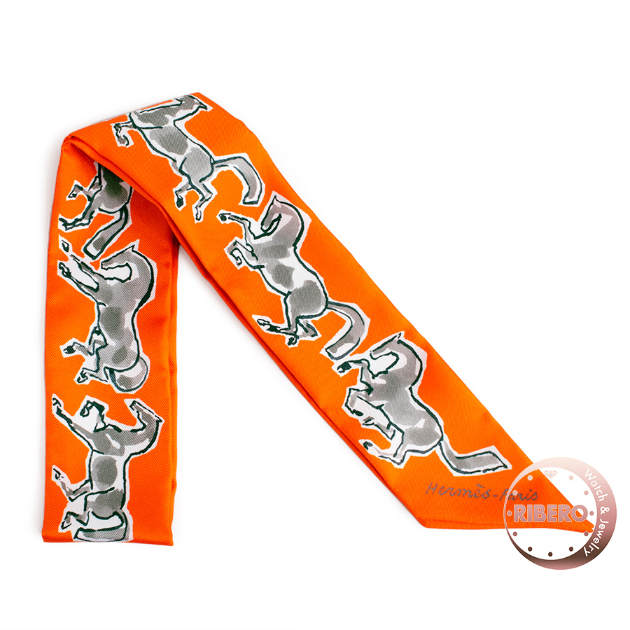 エルメス chevaux en liberte(自由の馬) 063803S 14 ツイリー スカーフ