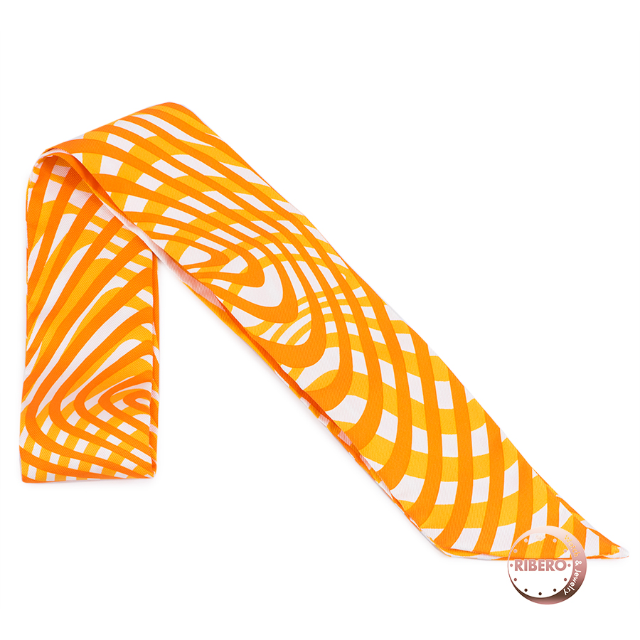 エルメス Onde de Chic 洗練の波 ツイリー スカーフ