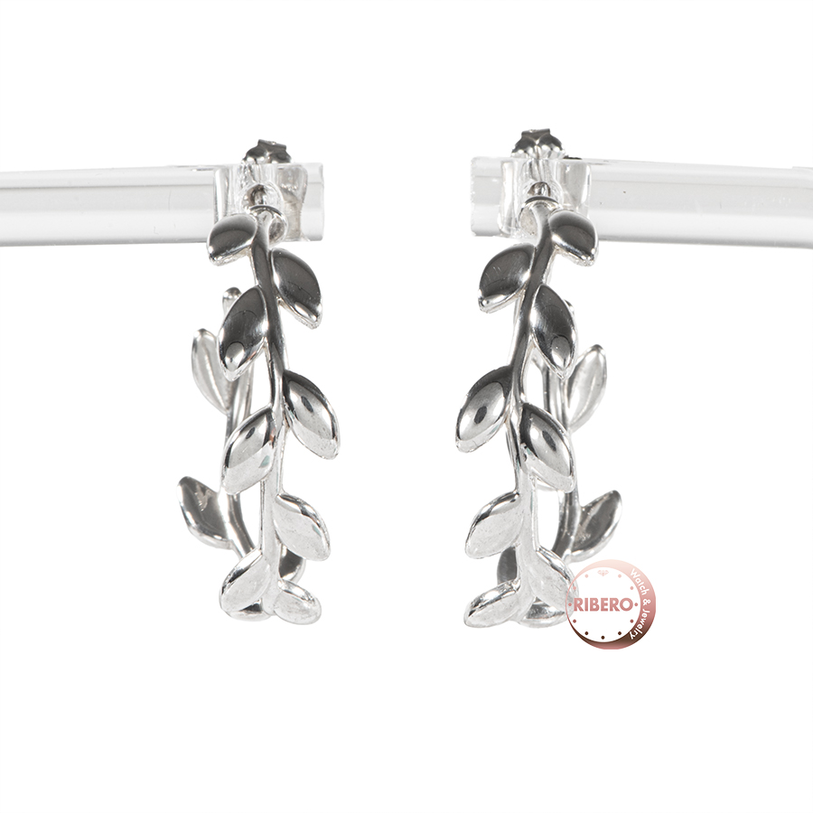 ティファニー パロマ・ピカソ オリーブ リーフ フープ ピアス